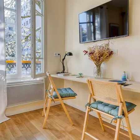 Modern Studio-2p - Belleville *
